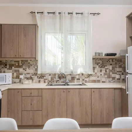 Casa de Férias Dennis And Tanya Laganas