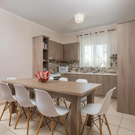 Dennis And Tanya * Laganas