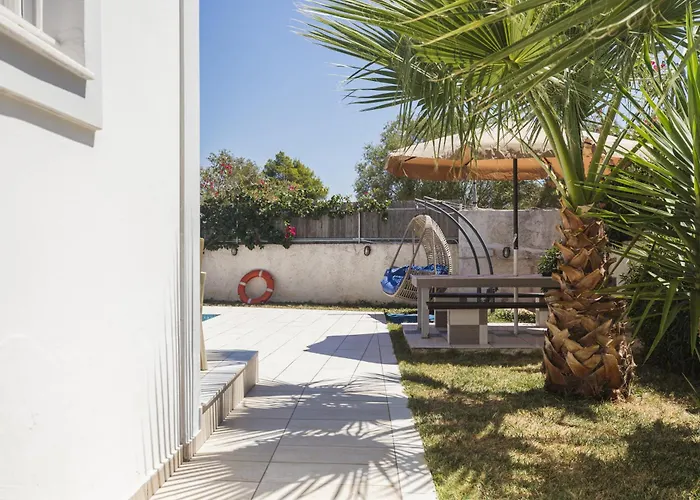 Dennis And Tanya Tatil Evi *