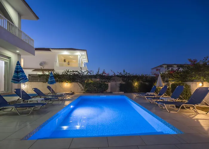 Tatil Evi Dennis And Tanya *