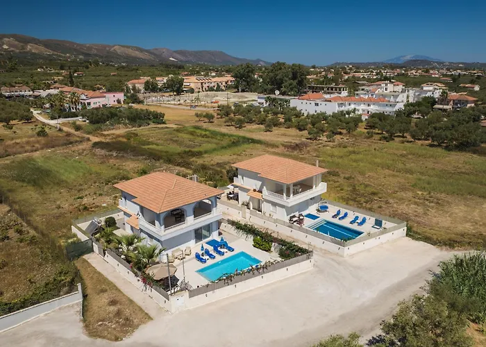 Tatil Evi Dennis And Tanya *