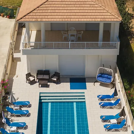 Dennis And Tanya 度假居