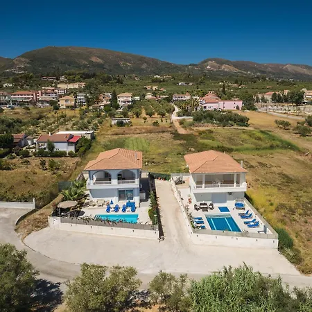 Dennis And Tanya Дом отдыха *